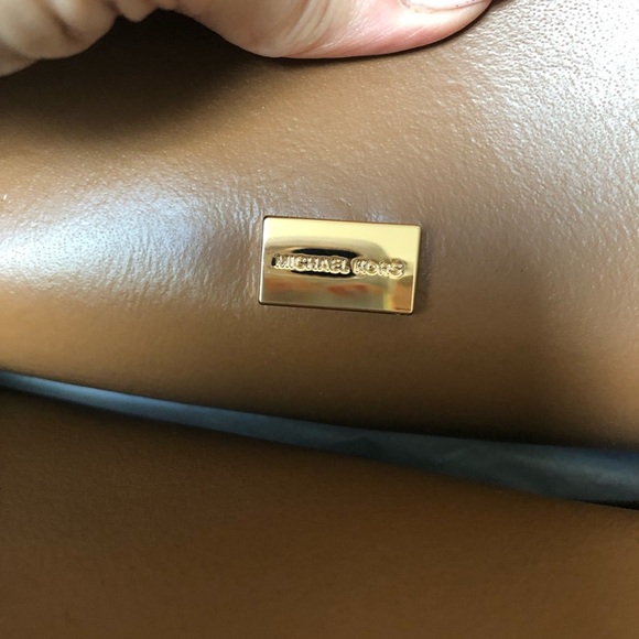 NWT Michael Kors large pebbled leather tote Willie dark tan caramel open top - Picture 11 of 11